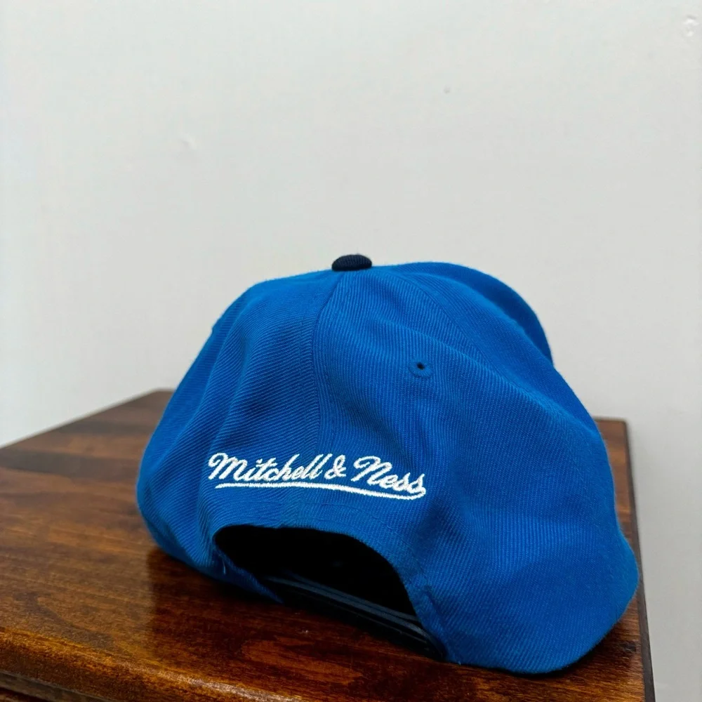 OKC Thunder Mitchell & Ness Snapback Hat - Picture 3 of 3